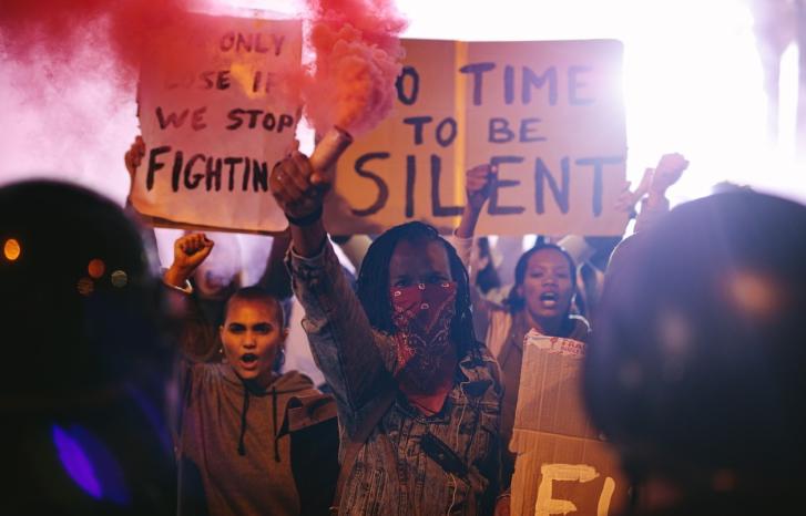 Afrikanske kvinner demonstrerer