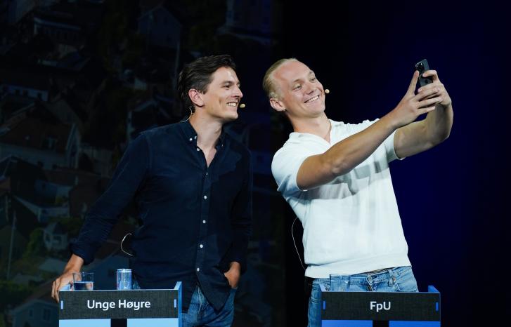 Ola Svenneby (UH) og Simen Velle (FpU) kan være fornøyde etter skolevalget 2025