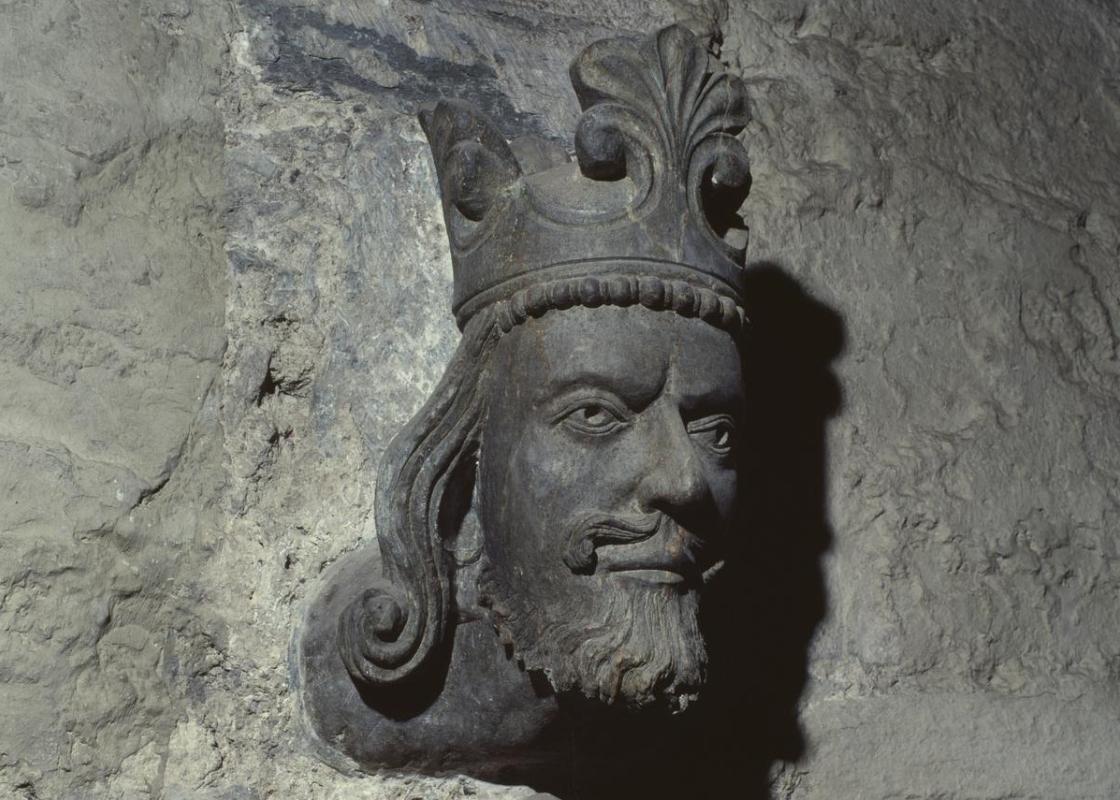 Skulptur av Magnus Lagabøte, Stavanger domkirke