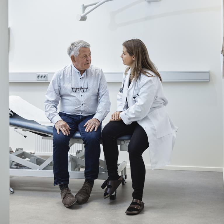 Eldre mannlig pasient