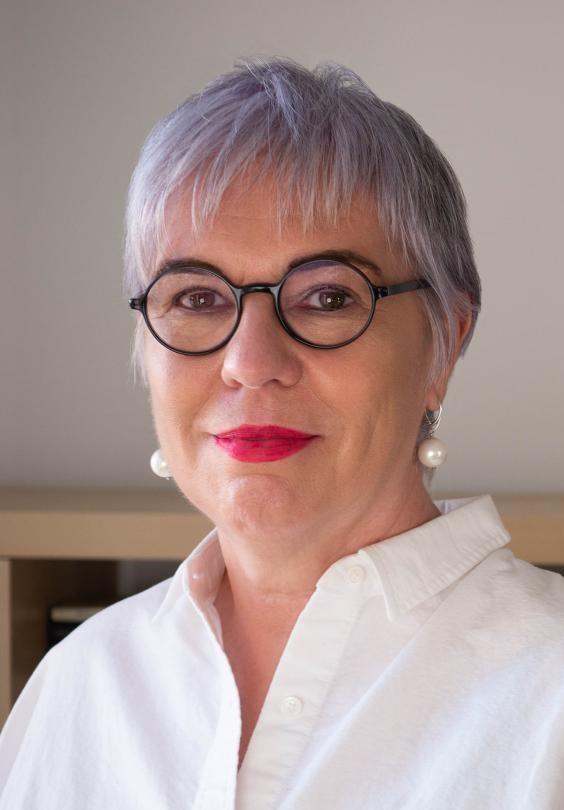 Andrea Pető, ungarsk professor i kjønnsforskning ved Det sentraleuropeiske universitet (CEU)