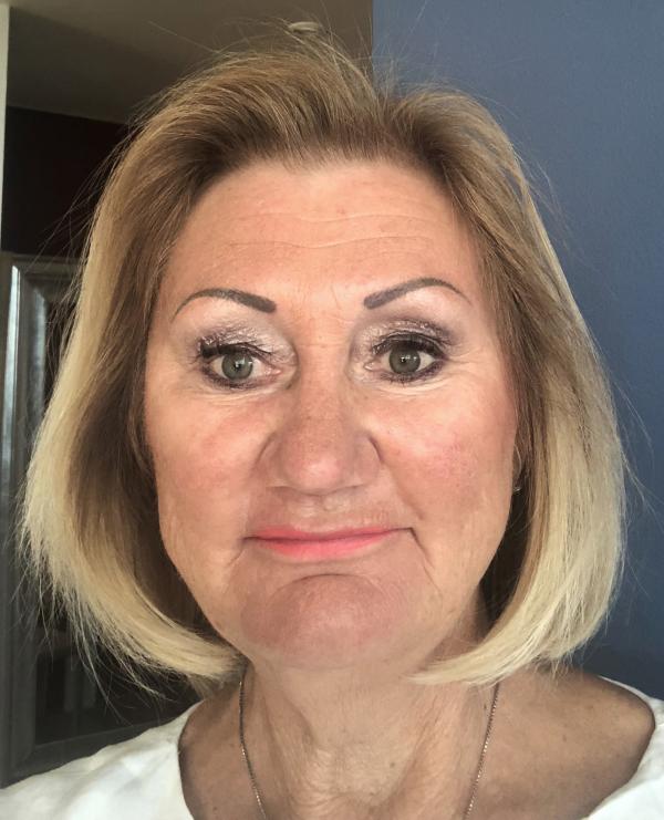 Portrettfoto av Eva Sommerseth jordmor og førsteamanuensis emerita ved Universitetet i Sørøst-Norge